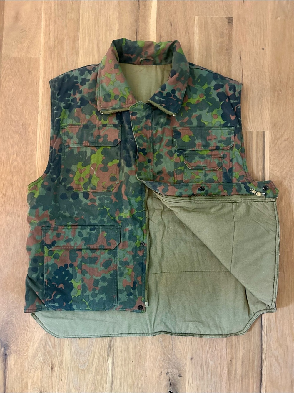 Vintage Camo Waxed Canvas Hunting Vest - Picture 4 of 12